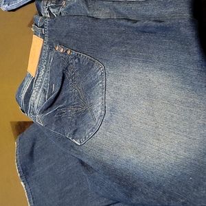 AKOO & LEVI'S JEANS, size 40